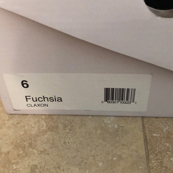 Also platform shoes - Picture 3 of 3